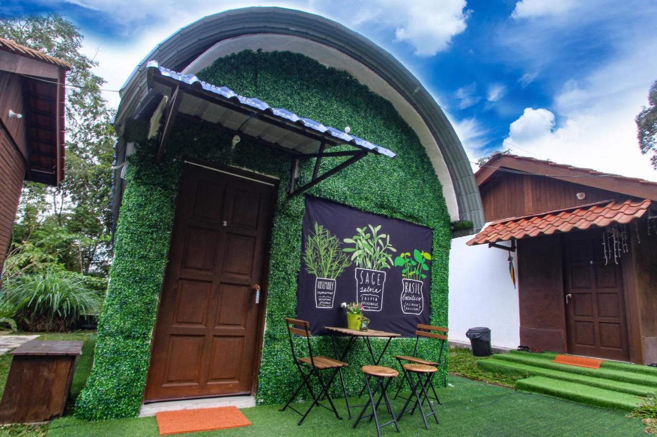 Genting Greenwoods Tiny Houses & Events Hall 겐팅 하일랜드 외부 사진